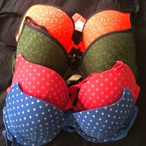 Victoria’s Secret bras